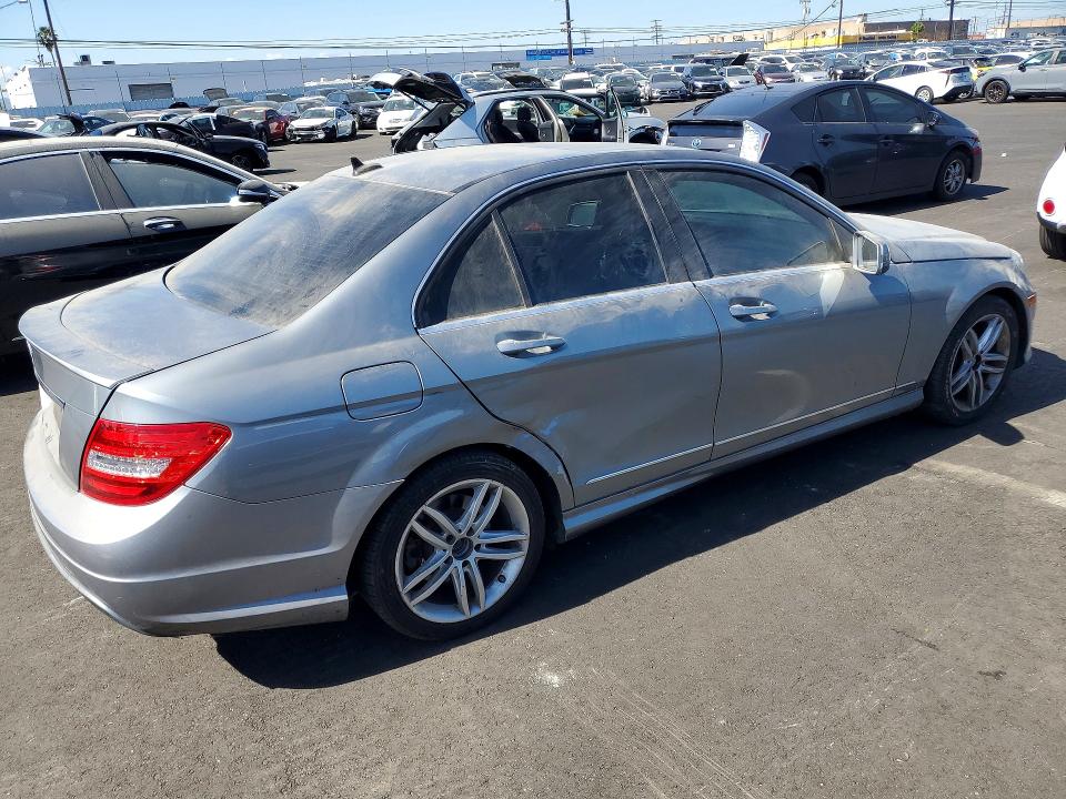 2014 Mercedes-benz C მანქანა იყიდება აუქციონზე, vin: WDDGF4HB5EG237114, აუქციონის ნომერი: 45482966
