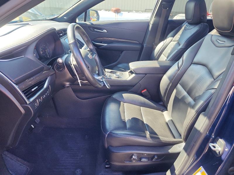 77280515 :رقم المزاد ، 1GYFZFR45MF013087 vin ، 2021 Cadillac Xt4 مزاد بيع