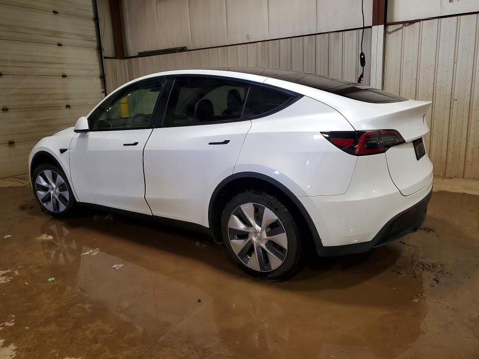 47232566 :رقم المزاد ، 7SAYGDEE1PA124526 vin ، 2023 Tesla Model Y مزاد بيع