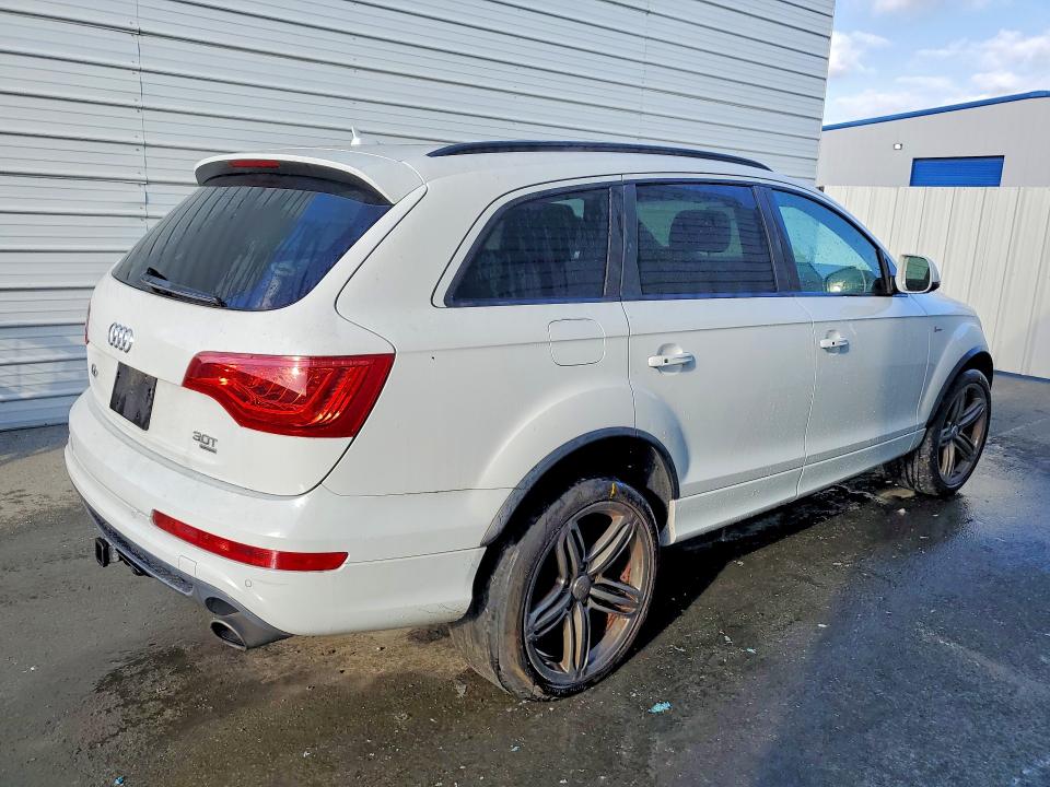2015 Audi Q7 მანქანა იყიდება აუქციონზე, vin: WA1DGAFE4FD008622, აუქციონის ნომერი: 78958865