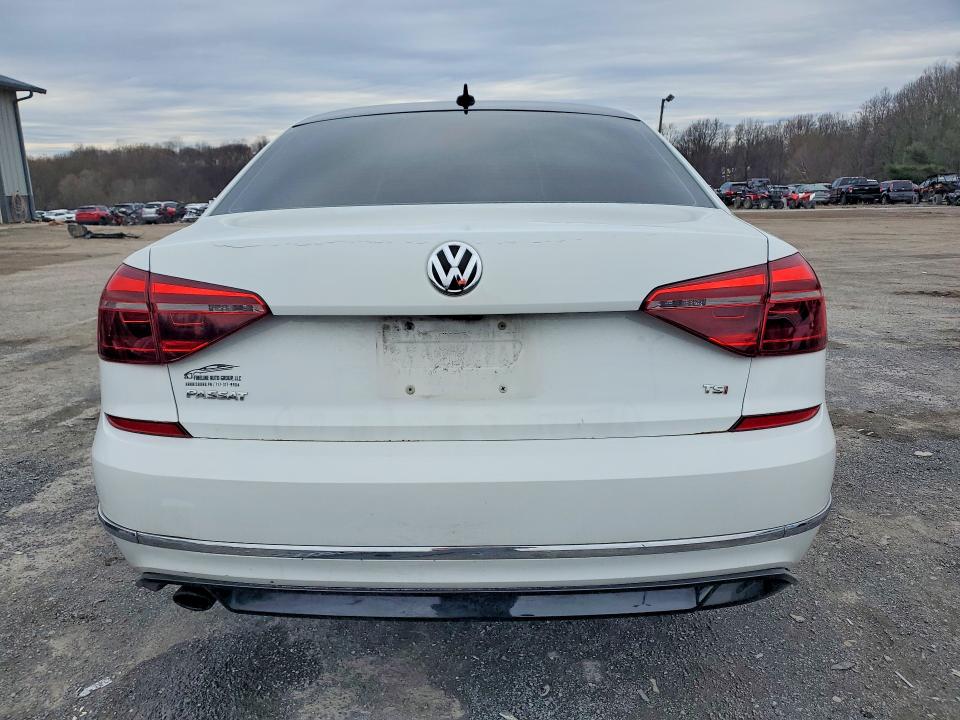 Продаж на аукціоні авто 2018 Volkswagen Passat, vin: 1VWAA7A34JC003709, номер лоту: 47974216