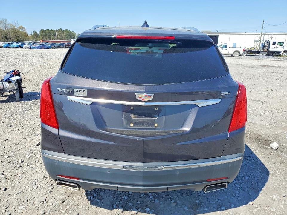46376096 :رقم المزاد ، 1GYKNBRS9HZ208227 vin ، 2017 Cadillac Xt5 مزاد بيع