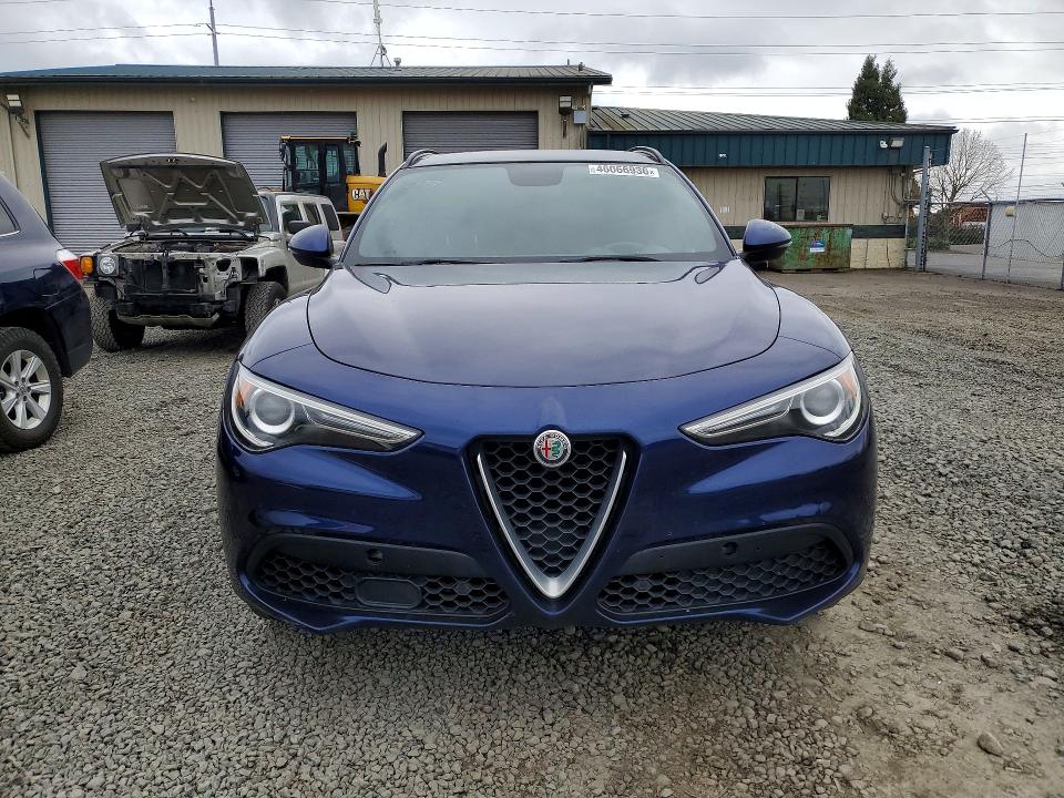 2018 Alfa Romeo Stelvio მანქანა იყიდება აუქციონზე, vin: ZASFAKNN9J7B85530, აუქციონის ნომერი: 46066936