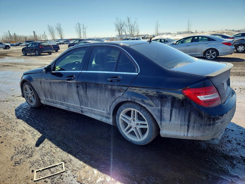 Продажа на аукционе авто 2012 Mercedes-benz C, vin: WDDGF8BB8CF921528, номер лота: 47360706