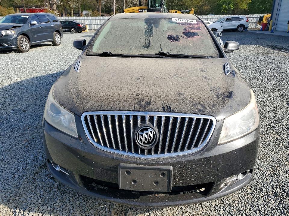 47771306 :رقم المزاد ، 1G4GJ5E38DF290238 vin ، 2013 Buick Lacrosse مزاد بيع