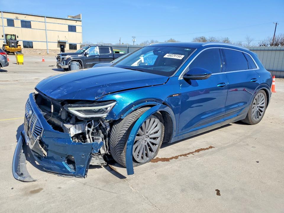 Продажа на аукционе авто 2019 Audi E-tron, vin: WA1VAAGE5KB012480, номер лота: 46029156
