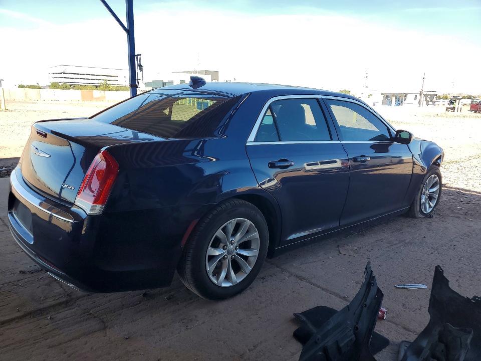 2015 Chrysler 300 მანქანა იყიდება აუქციონზე, vin: 2C3CCAAG2FH828873, აუქციონის ნომერი: 45887926