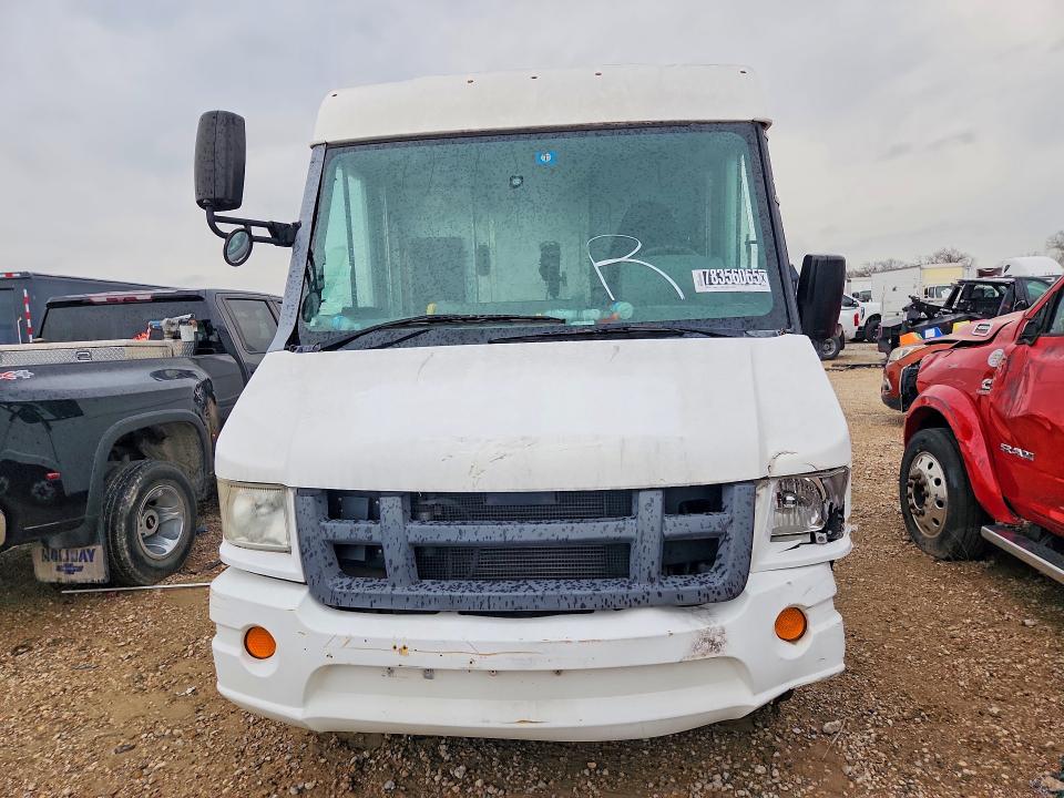 2012 Isuzu Npr მანქანა იყიდება აუქციონზე, vin: JALB4T171C7W00515, აუქციონის ნომერი: 54917136
