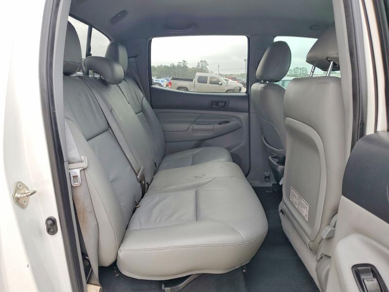 2015 Toyota Tacoma მანქანა იყიდება აუქციონზე, vin: 5TFLU4EN3FX116340, აუქციონის ნომერი: 79426485