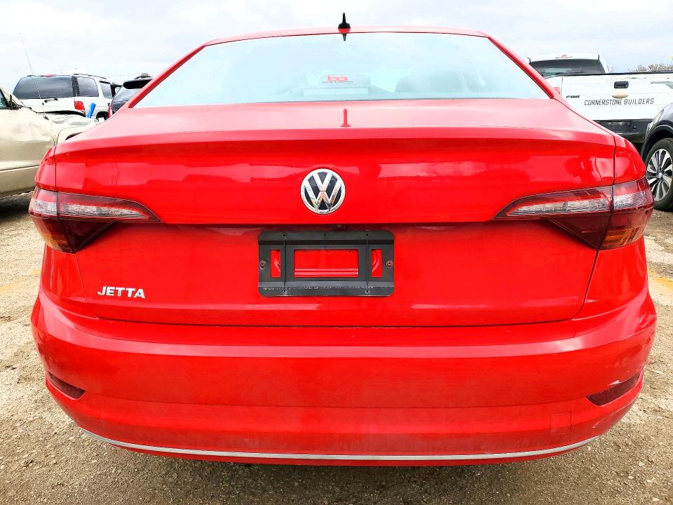 41766376 :رقم المزاد ، 3VWC57BU7KM066212 vin ، 2019 Volkswagen Jetta مزاد بيع