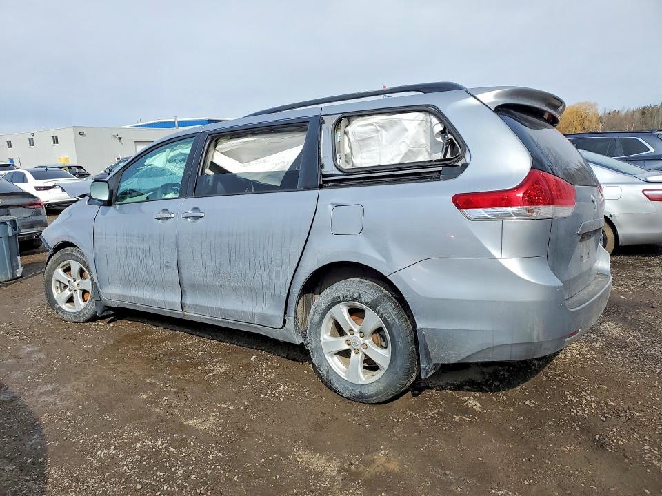2011 Toyota Sienna მანქანა იყიდება აუქციონზე, vin: 5TDKK3DC1BS097539, აუქციონის ნომერი: 46301916