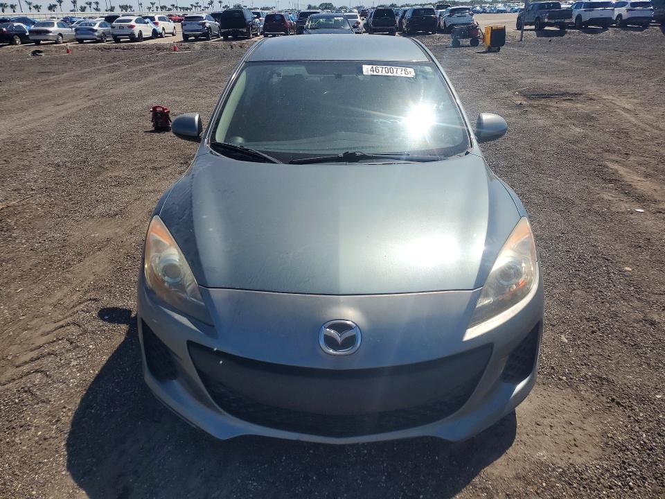 46700776 :رقم المزاد ، JM1BL1U72D1758175 vin ، 2013 Mazda 3 مزاد بيع