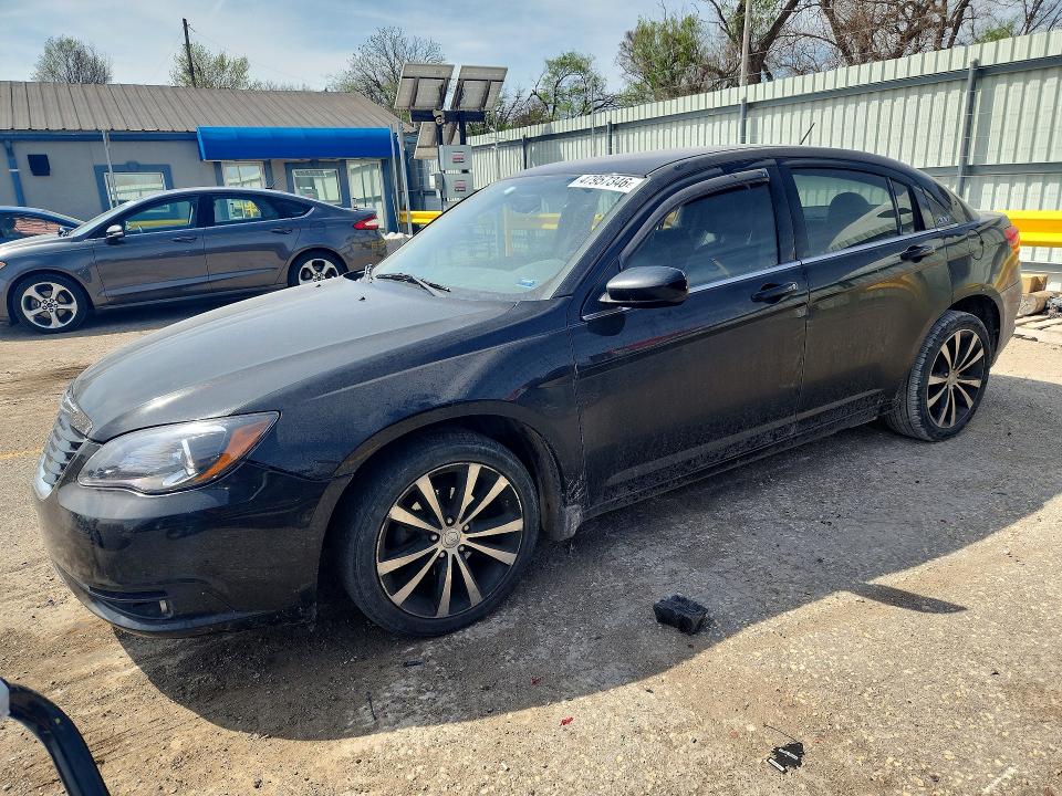 Продажа на аукционе авто 2013 Chrysler 200, vin: 1C3CCBCG3DN759859, номер лота: 47957346