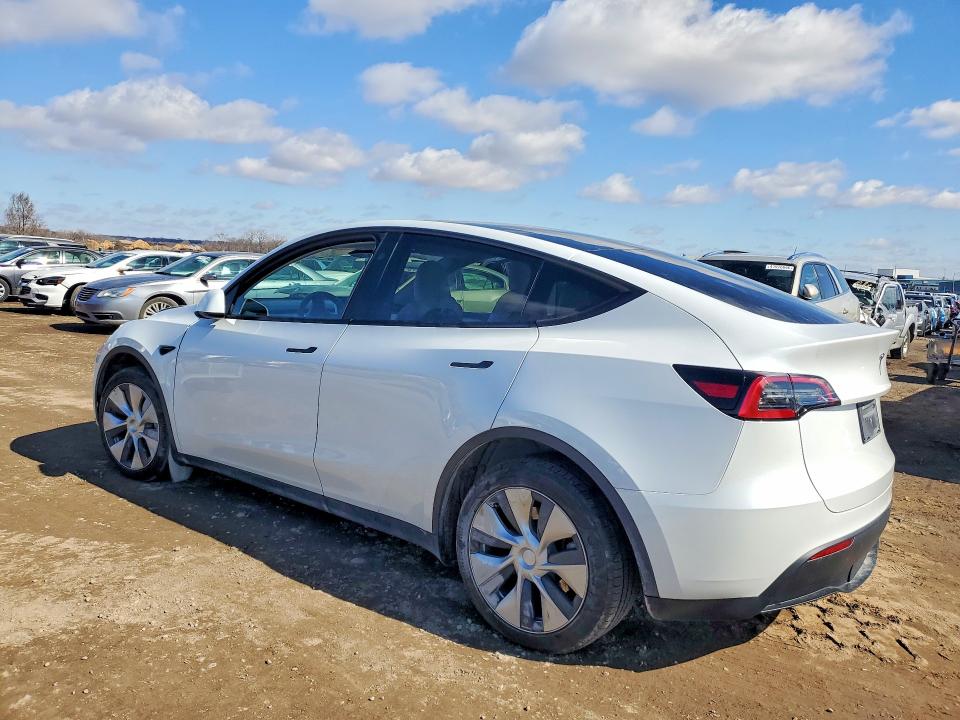 2023 Tesla Model Y მანქანა იყიდება აუქციონზე, vin: 7SAYGDEEXPF879905, აუქციონის ნომერი: 41980556
