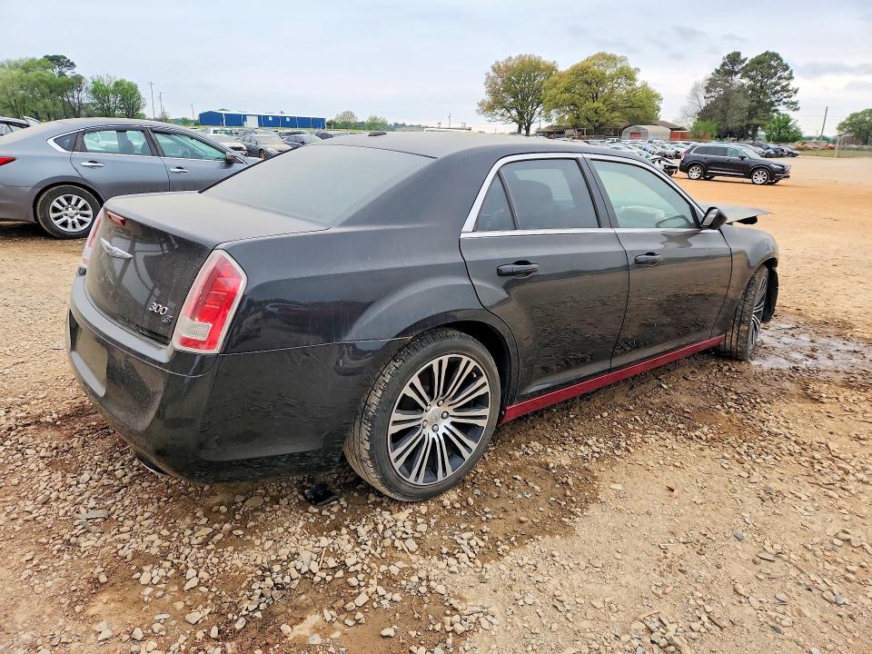 2014 Chrysler 300 მანქანა იყიდება აუქციონზე, vin: 2C3CCABGXEH118939, აუქციონის ნომერი: 47576176