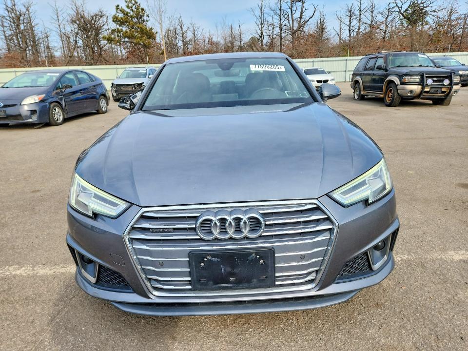 Продажа на аукционе авто 2019 Audi A4, vin: WAUENAF4XKN005653, номер лота: 77806205