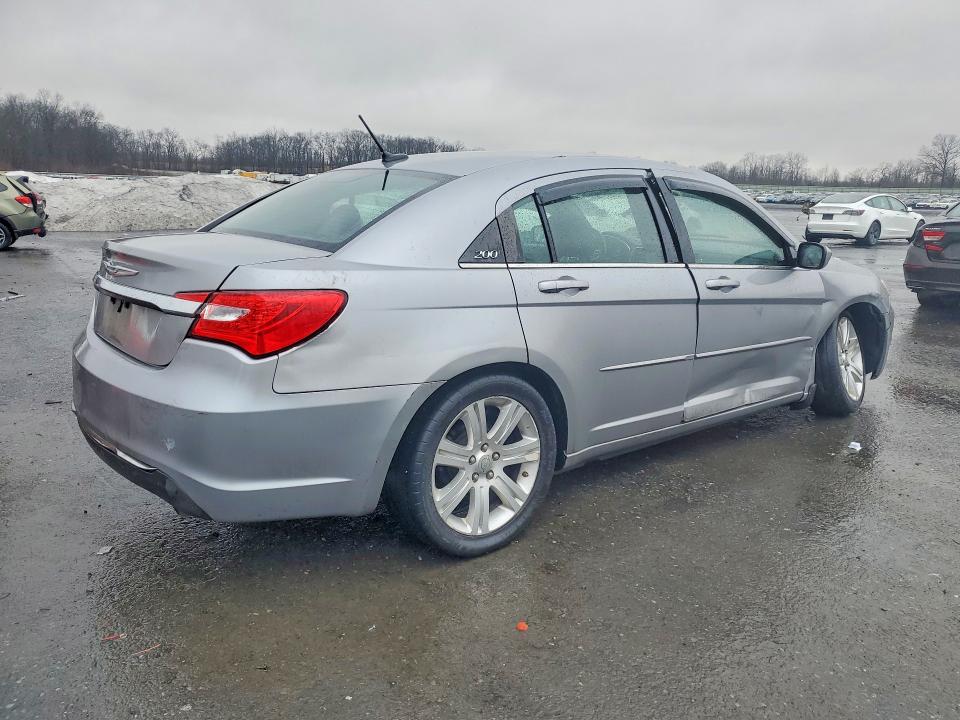 2013 Chrysler 200 მანქანა იყიდება აუქციონზე, vin: 1C3CCBBB9DN656502, აუქციონის ნომერი: 79985645