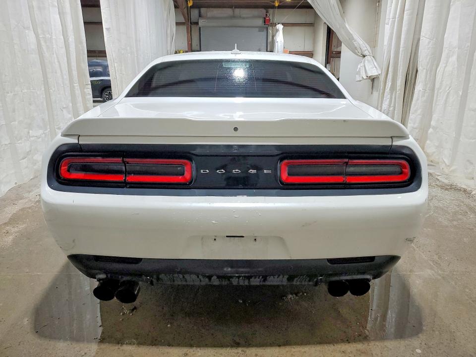47843306 :رقم المزاد ، 2C3CDZBT4FH906271 vin ، 2015 Dodge Challenger مزاد بيع
