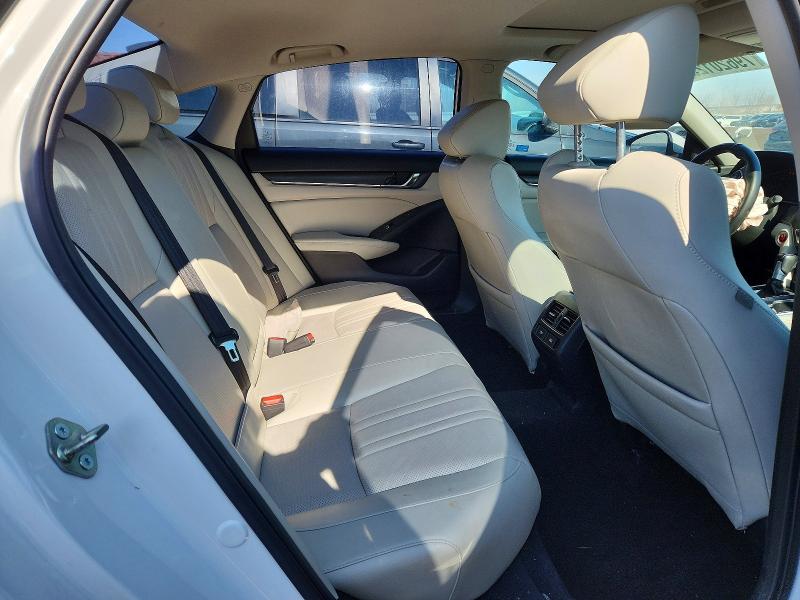 79620125 :رقم المزاد ، 1HGCV1F90JA807464 vin ، 2018 Honda Accord مزاد بيع
