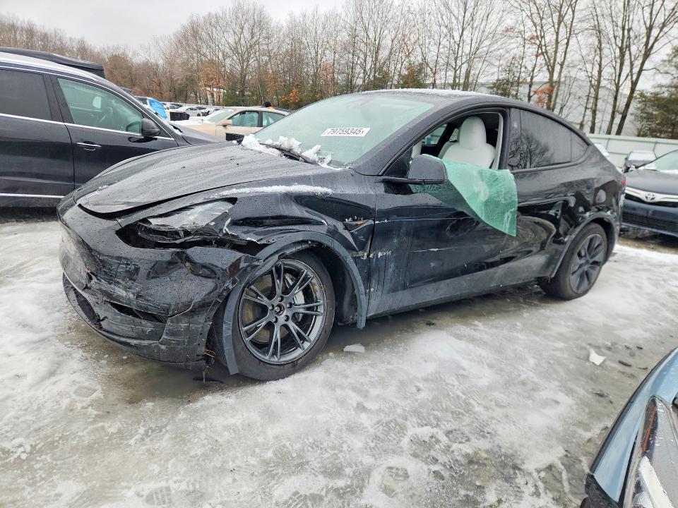 Продаж на аукціоні авто 2024 Tesla Model Y, vin: 7SAYGAEE9RF155883, номер лоту: 79759345