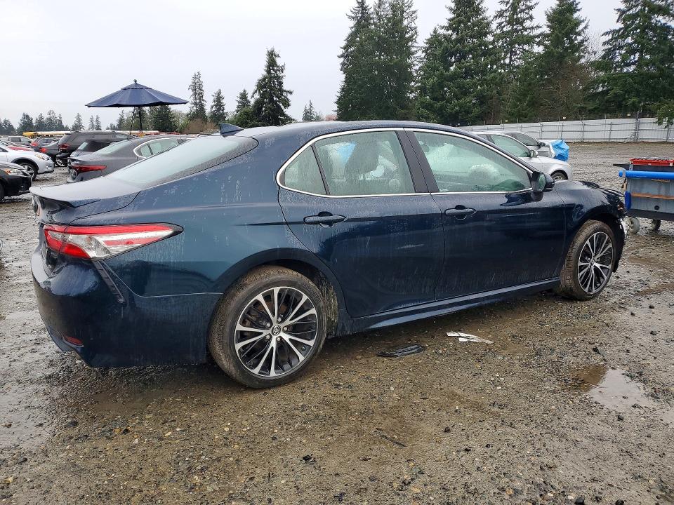 46319246 :رقم المزاد ، 4T1B11HK5KU748042 vin ، 2019 Toyota Camry مزاد بيع
