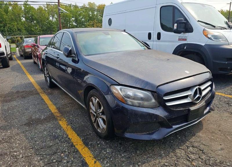 Продажа на аукционе авто 2017 Mercedes-benz C, vin: 55SWF4KBXHU216920, номер лота: 45596486