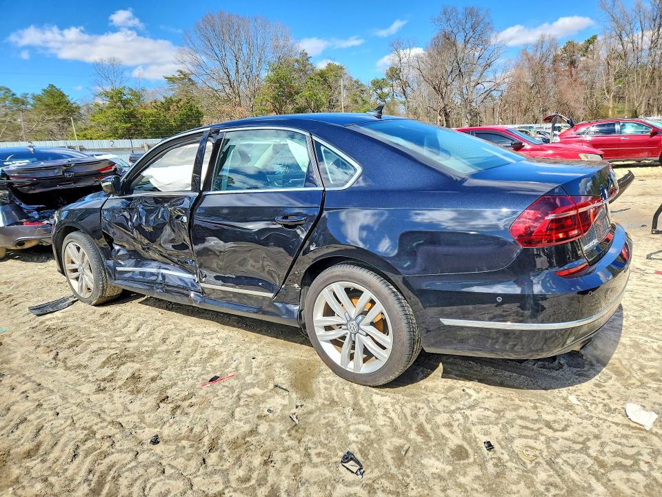 46315236 :رقم المزاد ، 1VWCT7A36HC083186 vin ، 2017 Volkswagen Passat مزاد بيع