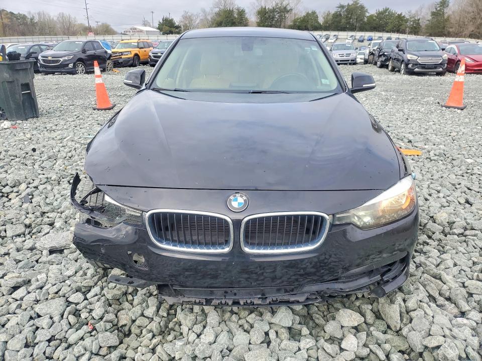79740715 :رقم المزاد ، WBA8E1G55GNU10685 vin ، 2016 Bmw 320 مزاد بيع