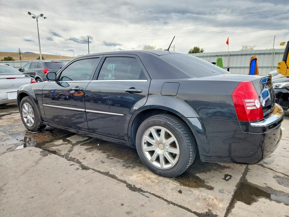 2008 Chrysler 300 მანქანა იყიდება აუქციონზე, vin: 2C3KA33G58H189790, აუქციონის ნომერი: 46953346