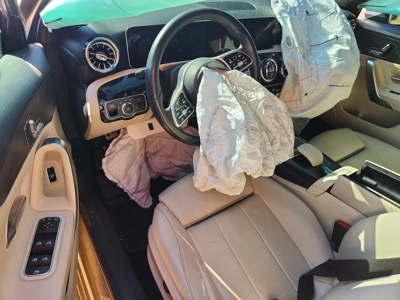 46716356 :رقم المزاد ، WDD3G4EB5KW002049 vin ، 2019 Mercedes-benz A مزاد بيع