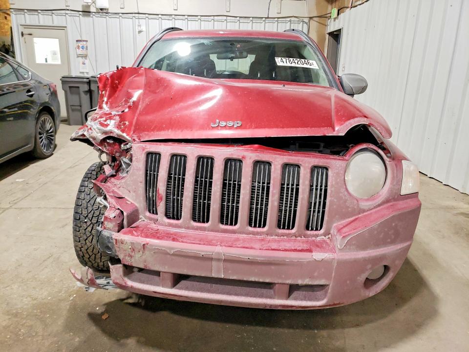 47842046 :رقم المزاد ، 1J4NF4FB9AD601674 vin ، 2010 Jeep Compass مزاد بيع