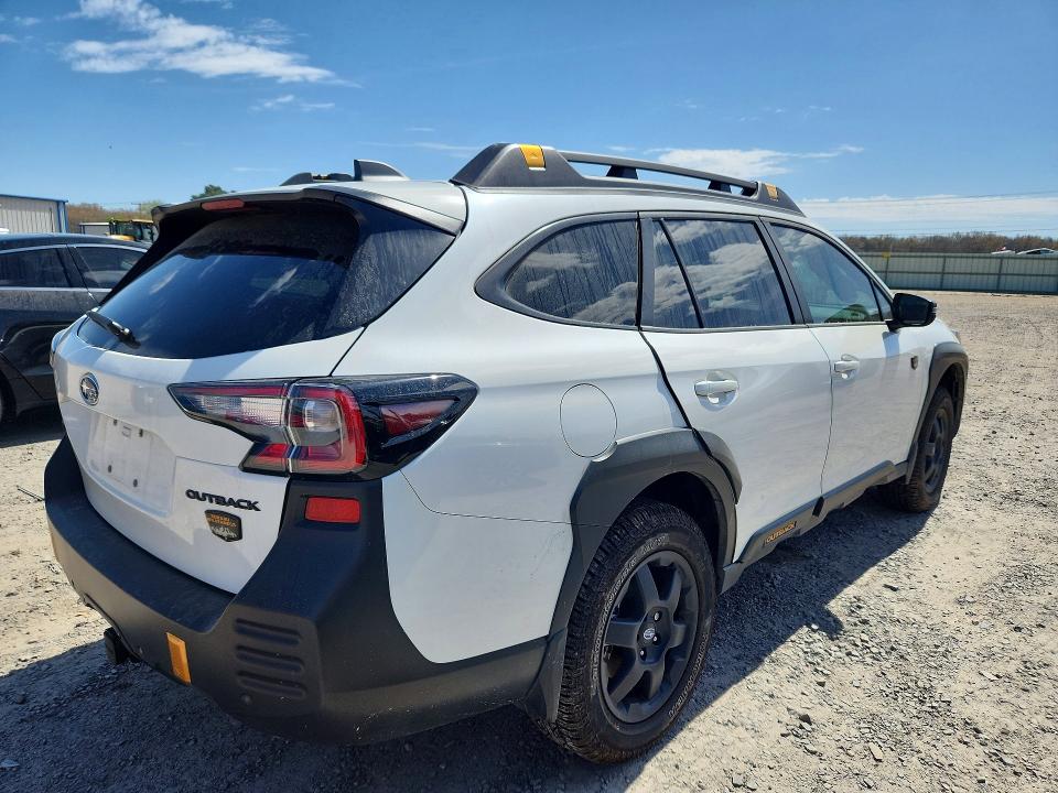 46713056 :رقم المزاد ، 4S4BTGUD8S3309329 vin ، 2025 Subaru Outback مزاد بيع
