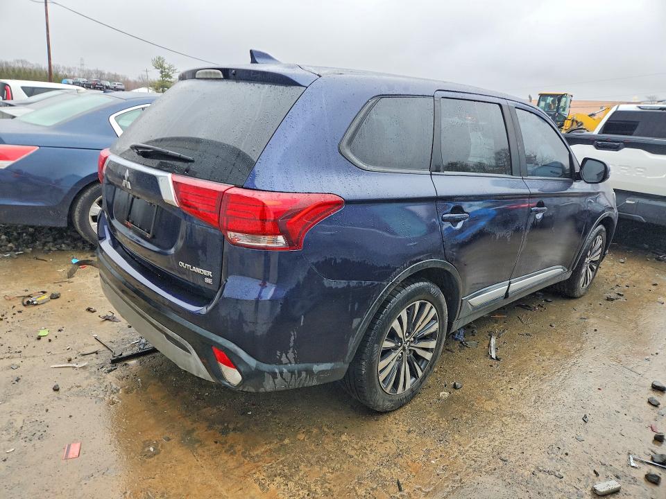 Продаж на аукціоні авто 2019 Mitsubishi Outlander, vin: JA4AD3A38KZ003255, номер лоту: 46991606