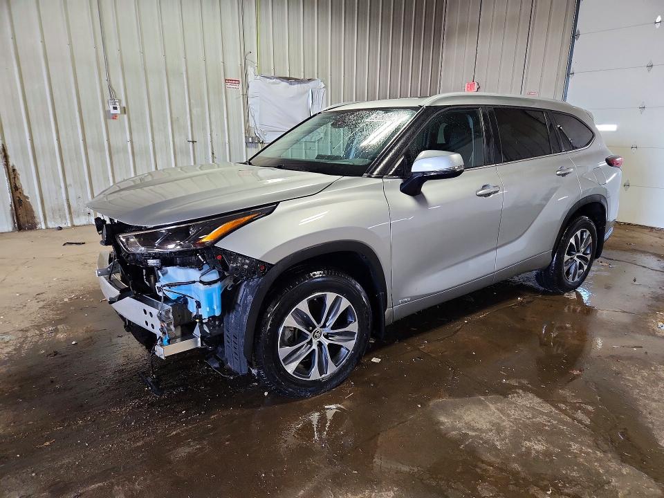 Продажа на аукционе авто 2024 Toyota Highlander Hybrid, vin: 5TDKBRCH6RS636845, номер лота: 45620206