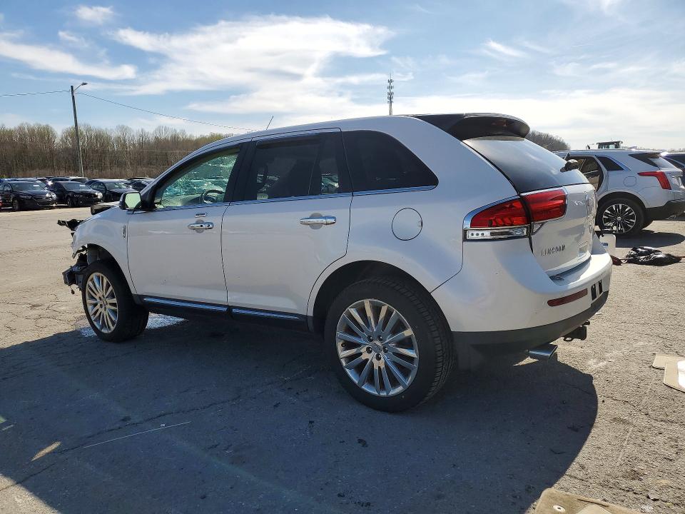 47323716 :رقم المزاد ، 2LMDJ6JK6FBL23946 vin ، 2015 Lincoln Mkx مزاد بيع