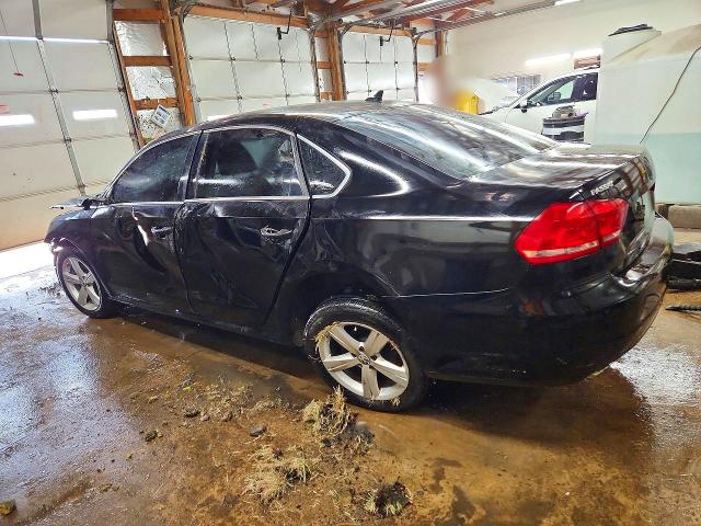 47582126 :رقم المزاد ، 1VWBN7A36CC086068 vin ، 2012 Volkswagen Passat مزاد بيع