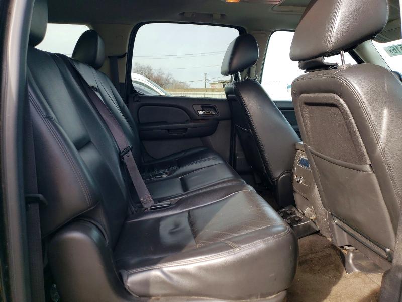 45822516 :رقم المزاد ، 1GNSKKE72DR272451 vin ، 2013 Chevrolet Suburban مزاد بيع