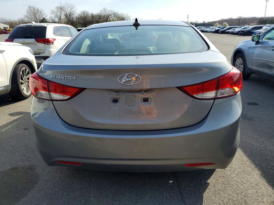 48094256 :رقم المزاد ، KMHDH4AEXDU928047 vin ، 2013 Hyundai Elantra مزاد بيع