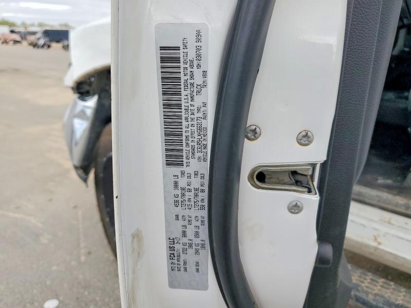 47469876 :رقم المزاد ، 3C6UR5HLXHG663173 vin ، 2017 Ram 2500 مزاد بيع