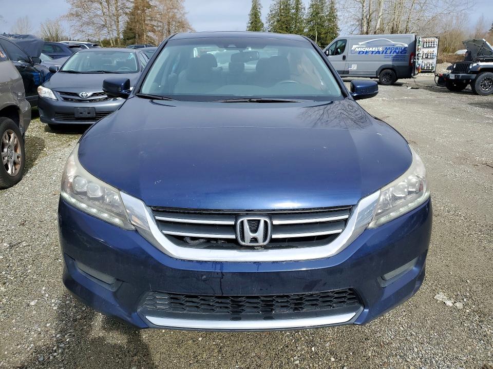Продажа на аукционе авто 2015 Honda Accord, vin: 1HGCR2F97FA807785, номер лота: 78262185