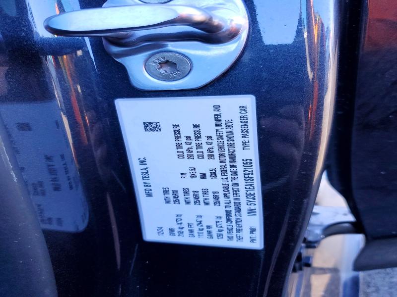 2025 Tesla Model 3 მანქანა იყიდება აუქციონზე, vin: 5YJ3E1EA1SF921055, აუქციონის ნომერი: 79769715