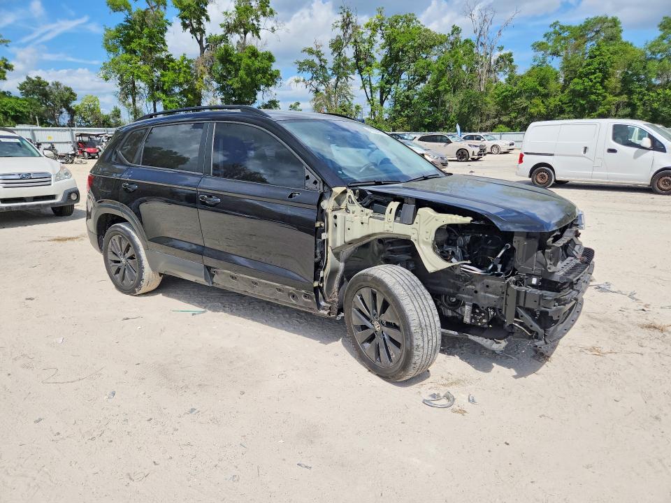 2022 Volkswagen Taos მანქანა იყიდება აუქციონზე, vin: 3VVDX7B20NM038418, აუქციონის ნომერი: 47964196