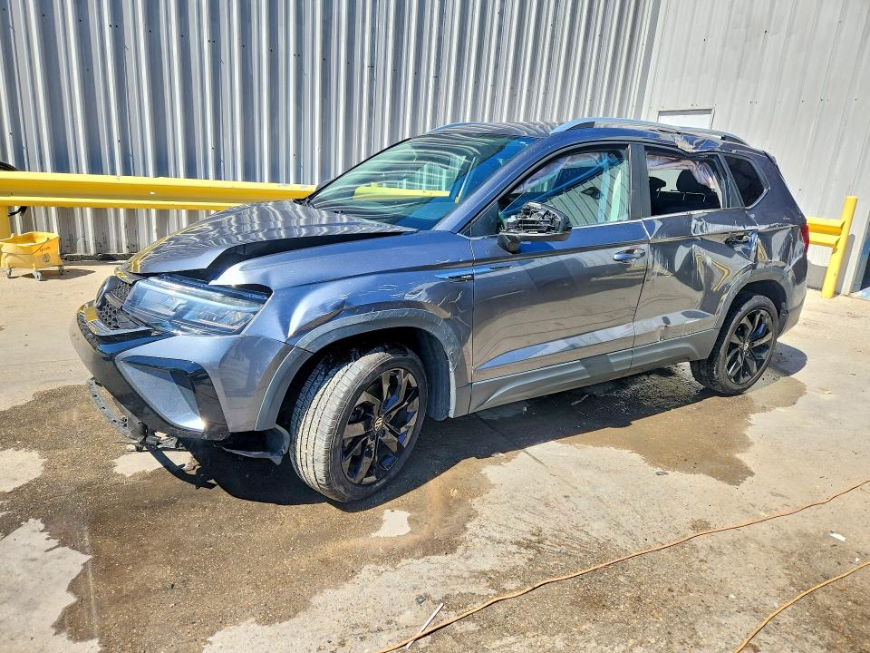 Продажа на аукционе авто 2022 Volkswagen Taos, vin: 3VVTX7B23NM007966, номер лота: 45809416