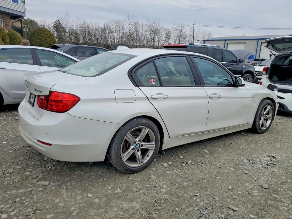 2014 Bmw 328 მანქანა იყიდება აუქციონზე, vin: WBA3D5C53EKX97424, აუქციონის ნომერი: 46749256