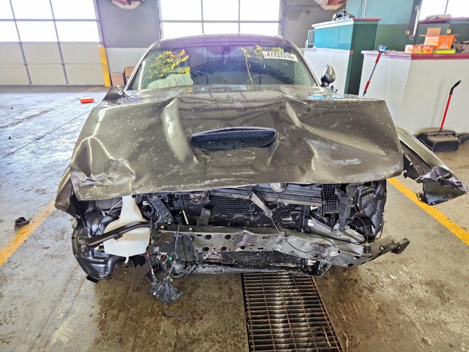 47737316 :رقم المزاد ، 2C3CDZBT7MH546443 vin ، 2021 Dodge Challenger مزاد بيع