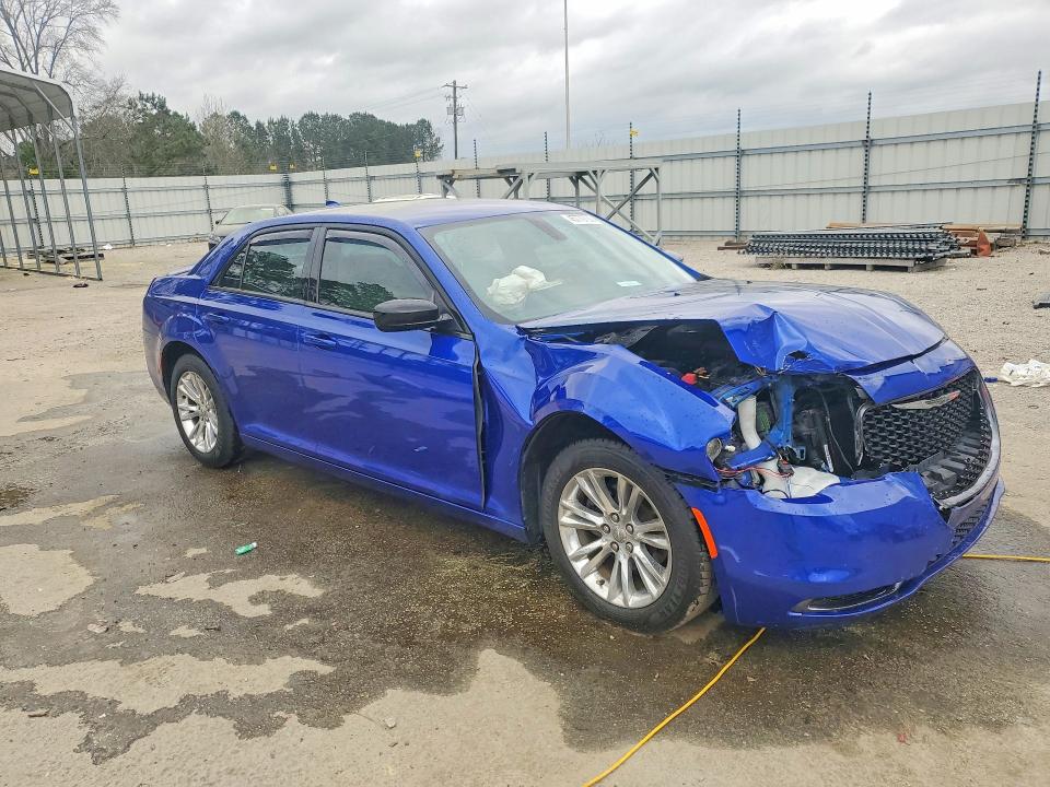 Продажа на аукционе авто 2018 Chrysler 300, vin: 2C3CCAAG0JH293972, номер лота: 45779736