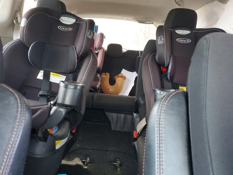 45763776 :رقم المزاد ، 2C4RC1BG9HR788471 vin ، 2017 Chrysler Pacifica مزاد بيع