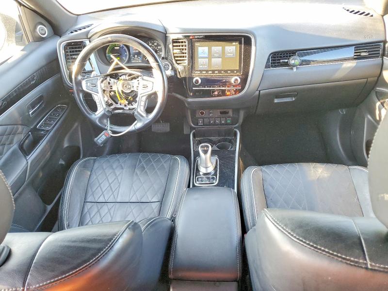 Продаж на аукціоні авто 2022 Mitsubishi Outlander, vin: JA4J2VA78NZ049399, номер лоту: 46508576