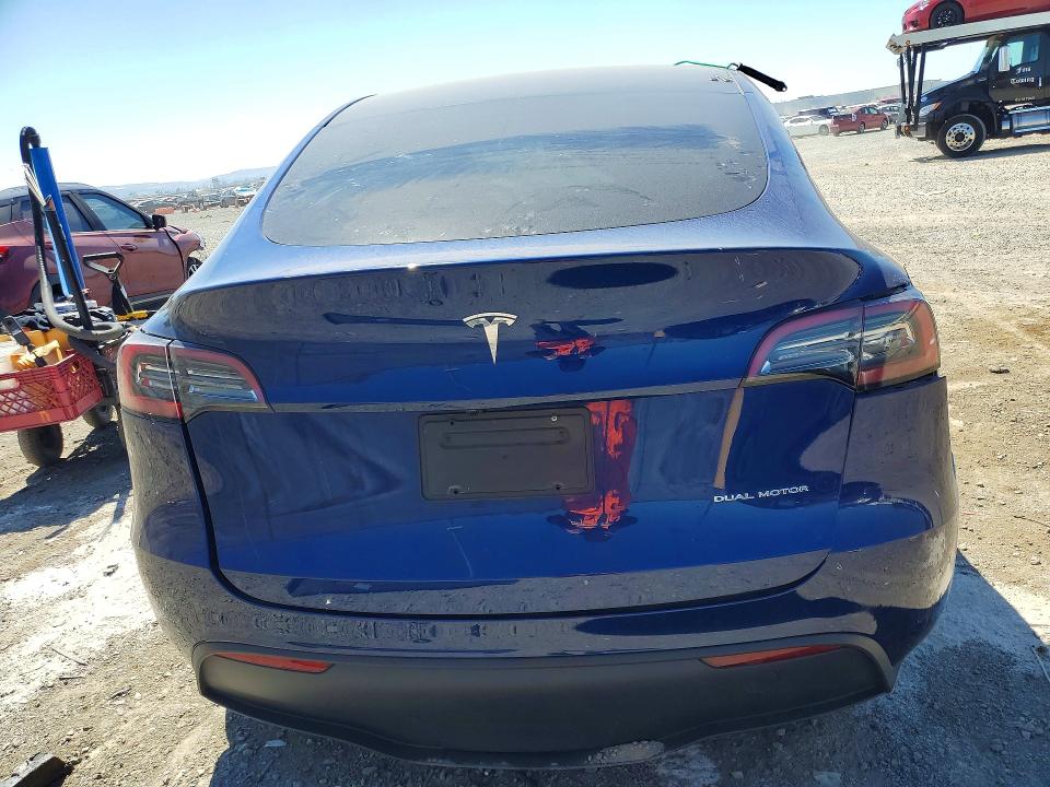 2024 Tesla Model Y მანქანა იყიდება აუქციონზე, vin: 7SAYGDEE2RA239025, აუქციონის ნომერი: 46483446