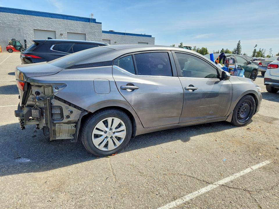 Продажа на аукционе авто 2021 Nissan Sentra, vin: 3N1AB8BV2MY261988, номер лота: 41671536